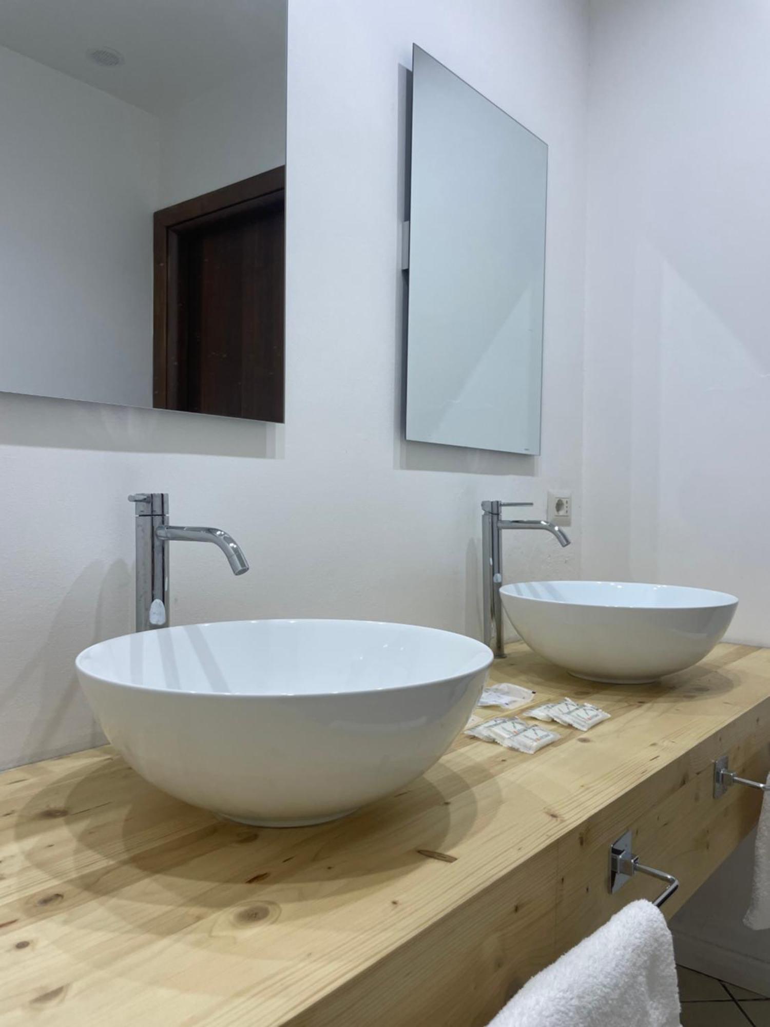 Affittacamere Domus Pisanelli Napoli